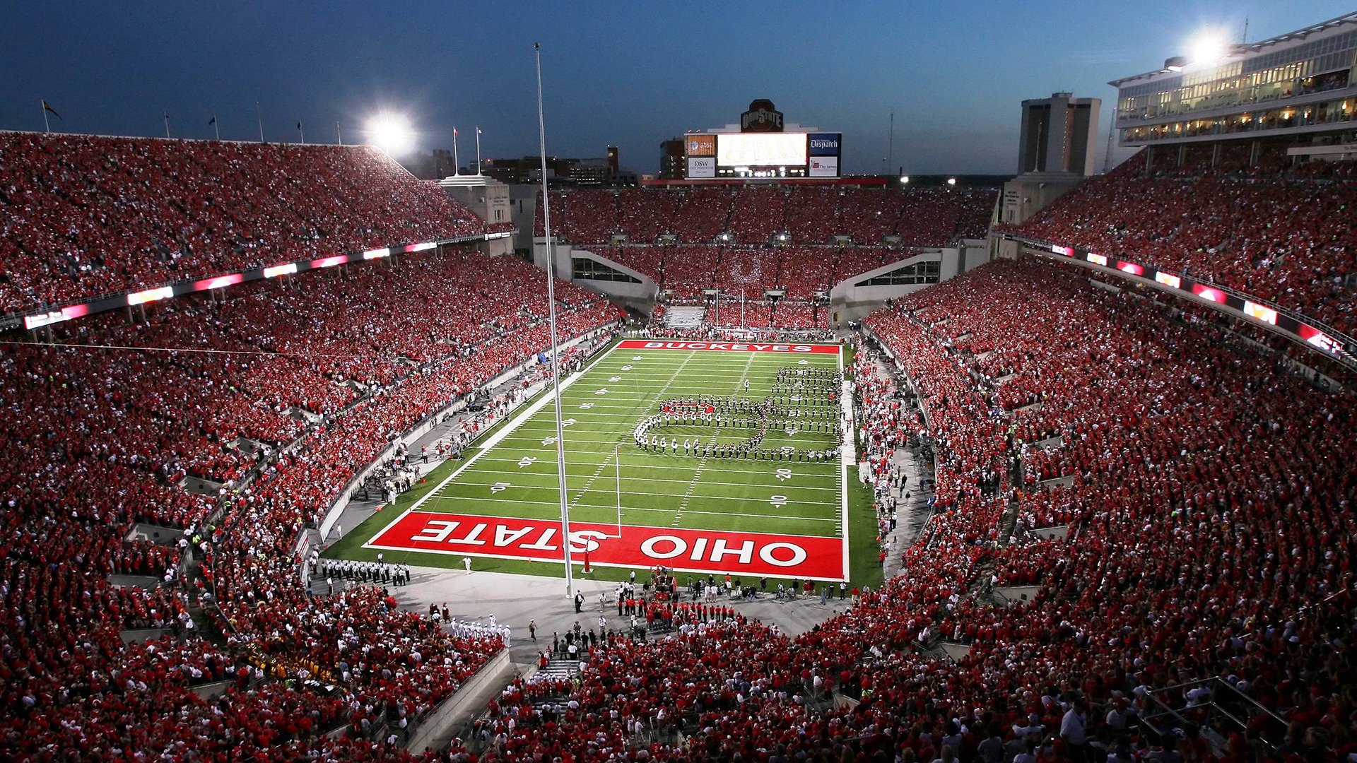 《堡垒之夜》线上线下联动漫展盛大开启，粉丝狂欢新体验